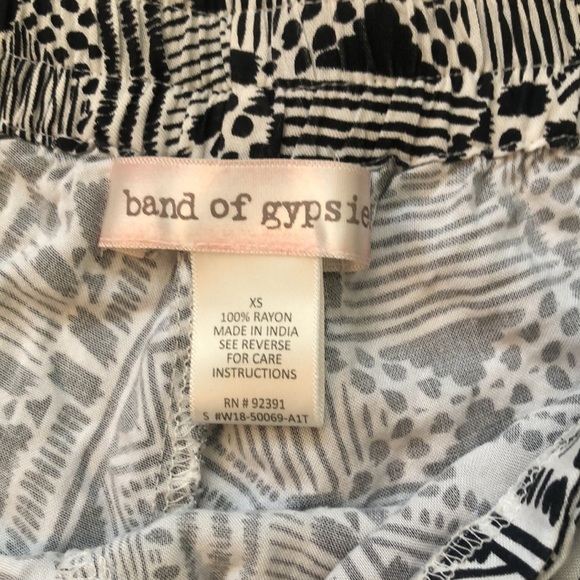 BAND OF GYPSIES Aztec Black And White Print Shorts Size XS - Picture 5 of 9